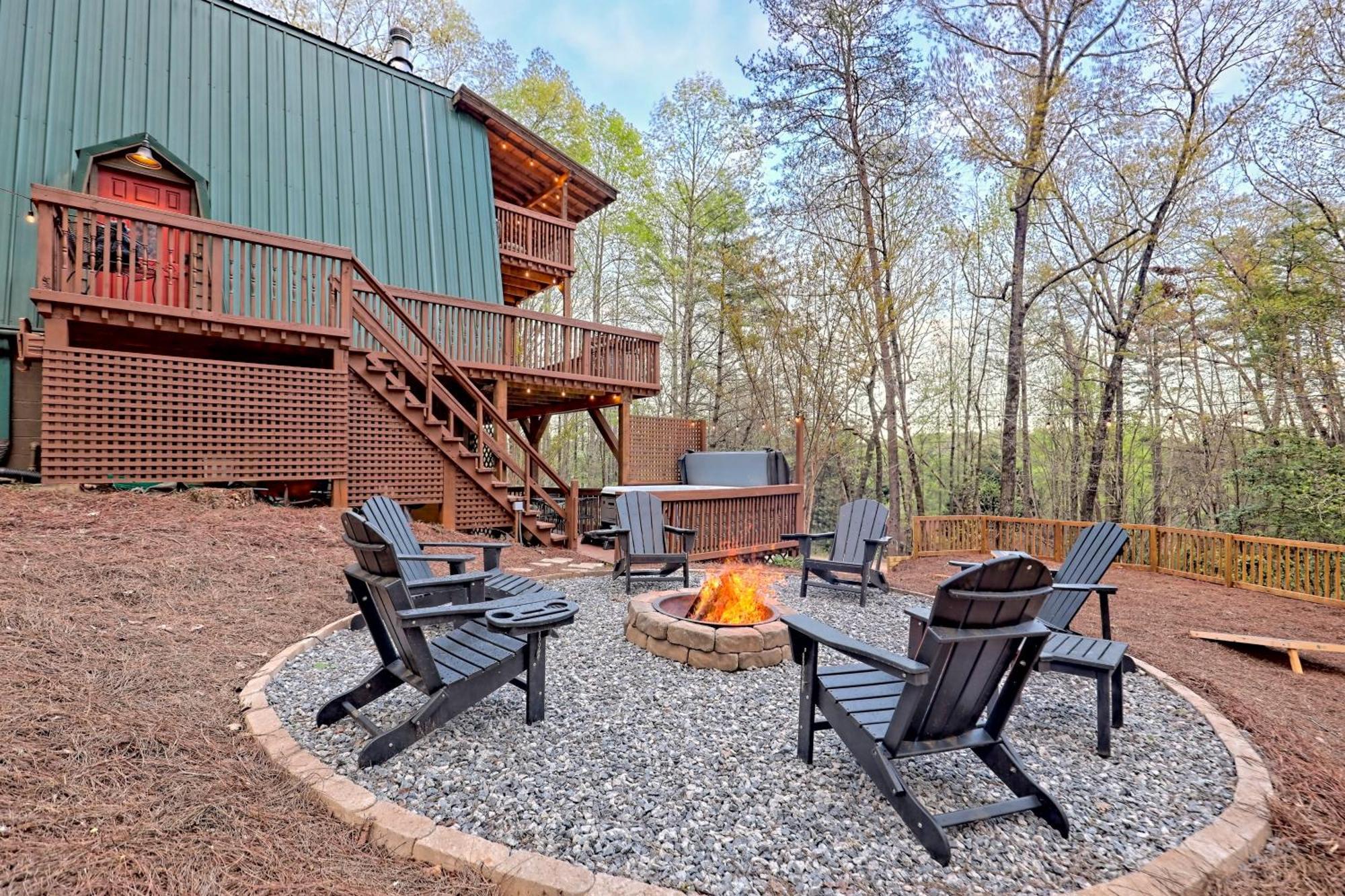 Near Downtown Helen - Hottub, Sauna, Game Room, Fire Pit Eksteriør billede