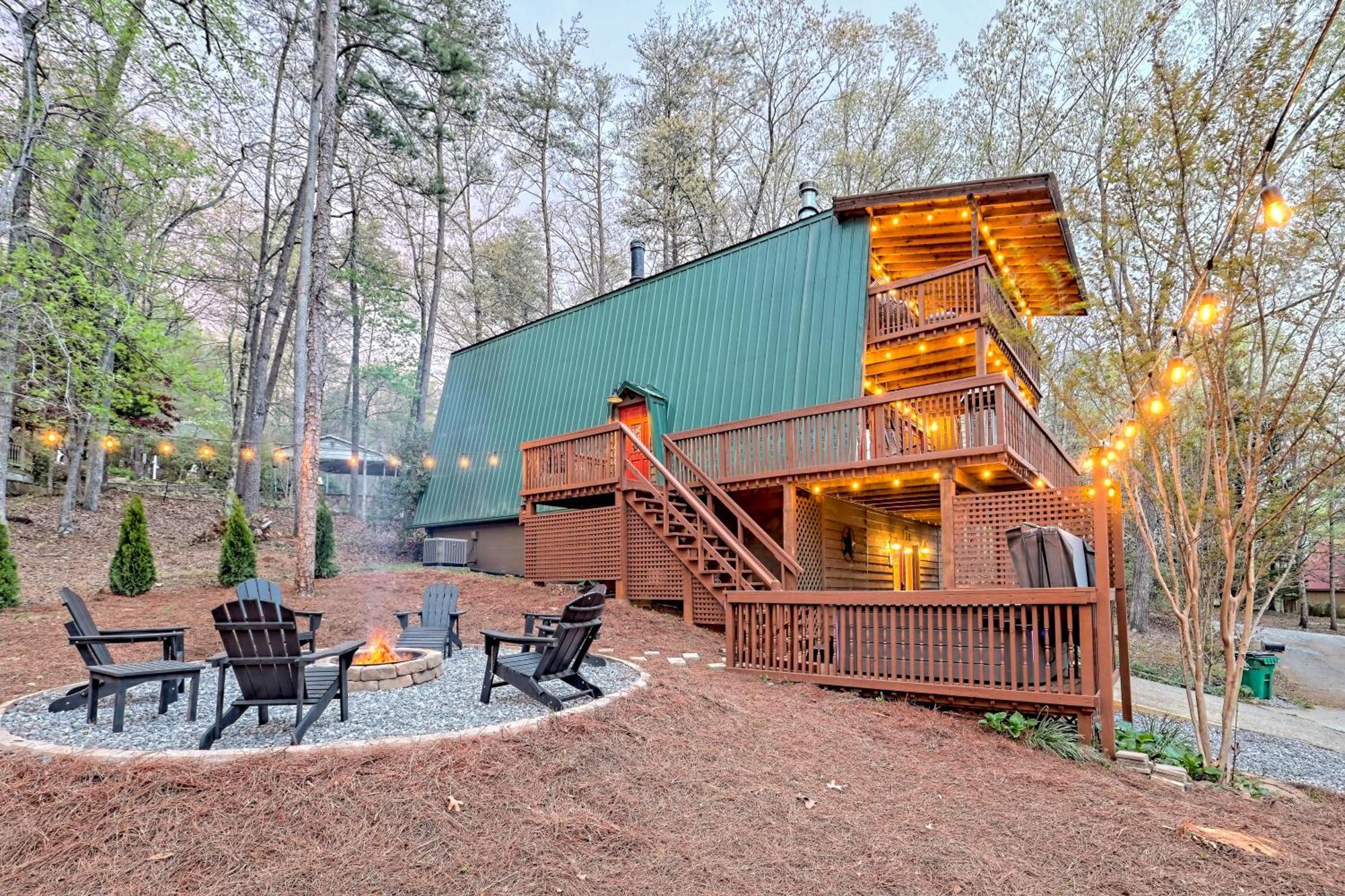Near Downtown Helen - Hottub, Sauna, Game Room, Fire Pit Eksteriør billede