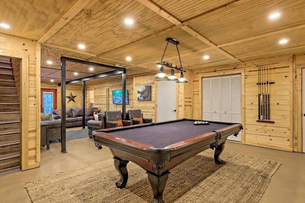 Near Downtown Helen - Hottub, Sauna, Game Room, Fire Pit Eksteriør billede